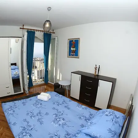 With Splendid View Apartment